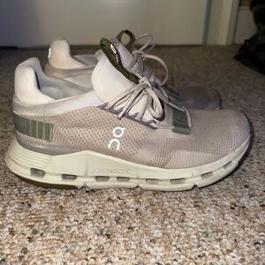 On Running Light Taupe Sneakers